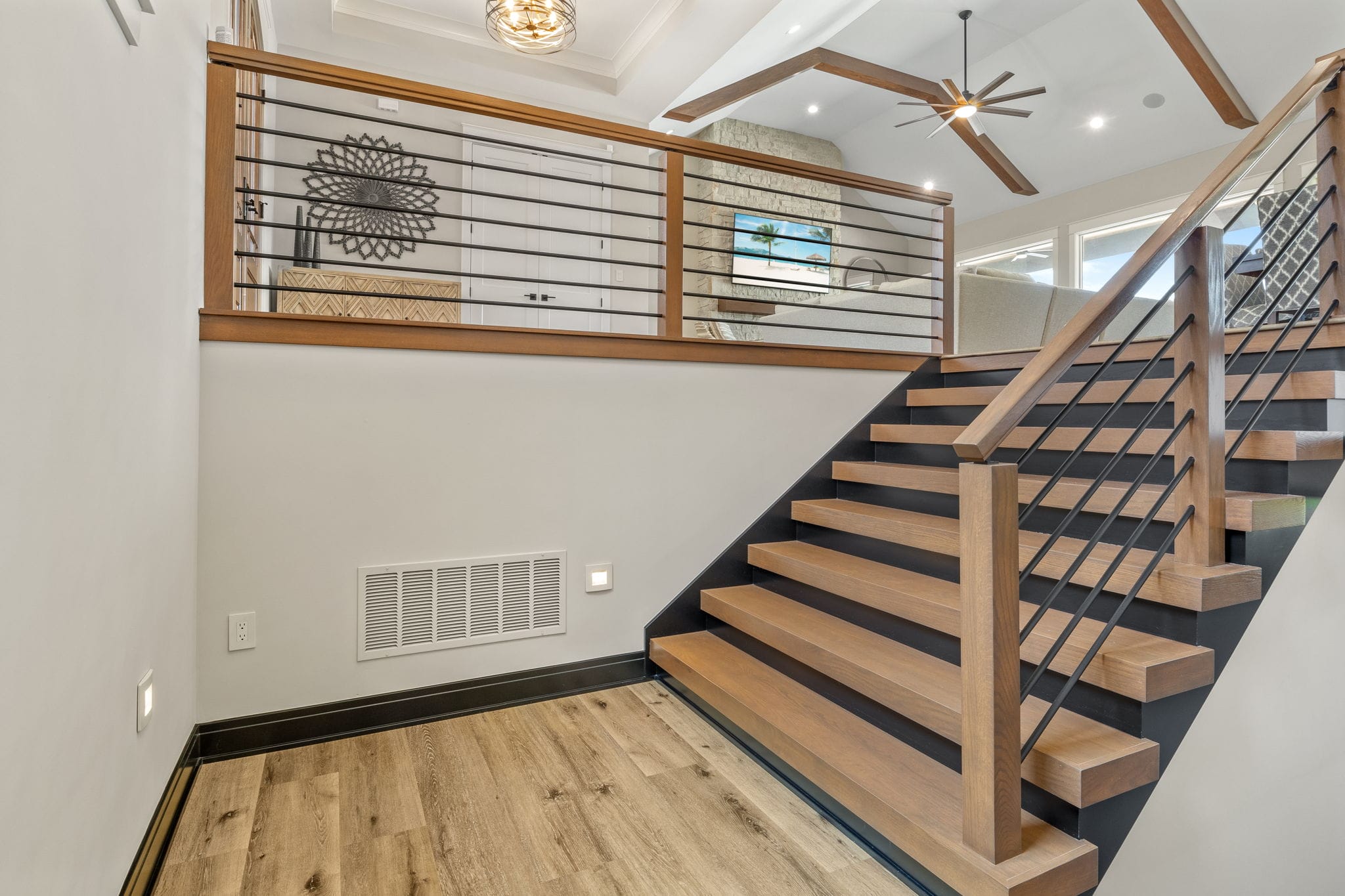 58-web-or-mls-Photo Jul 14 2023, 1 58 19 PM