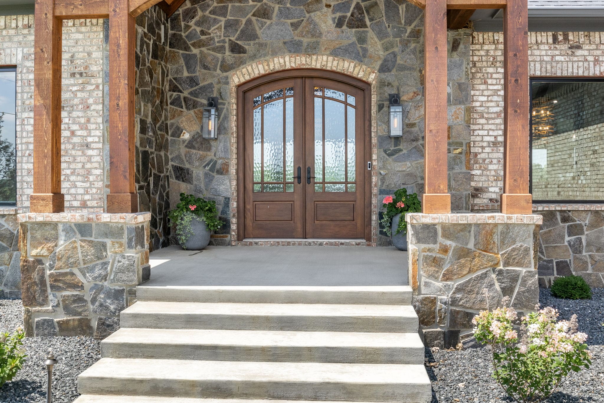 74-web-or-mls-Photo Jul 14 2023, 2 49 33 PM (1)